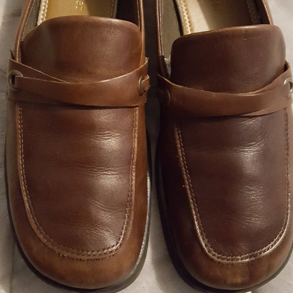 Naturalizer  Size 9 Medium  Brown - Picture 8 of 8